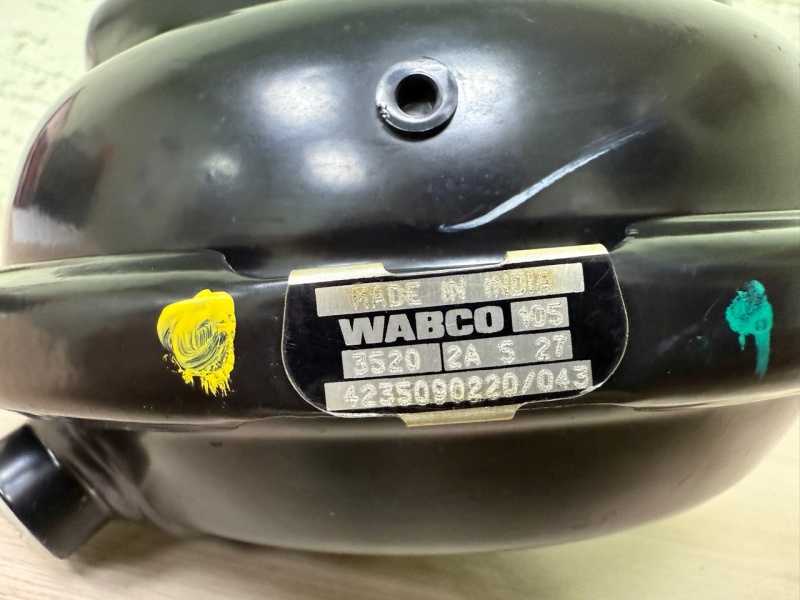 Камера тормозная передняя тип 27 на КамАЗ 54901 (ан. BS3581-K141390N00) правая сторона / WABCO 4235090220 