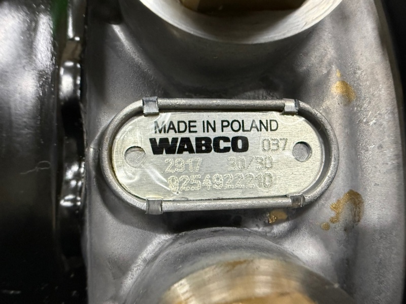 Энергоаккумулятор тип 30/30 / WABCO 9254922210 